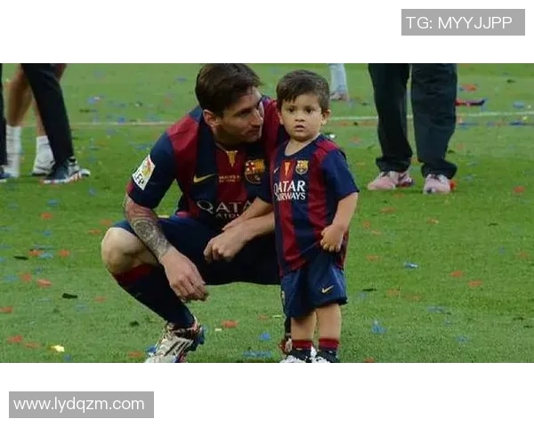 美国足球明星的妻子们风采各异的美丽瞬间大盘点